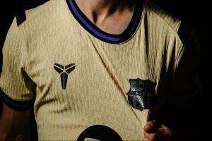 ⚽🏀跨界联动!巴萨发布与科比联名的新赛季客场球衣!