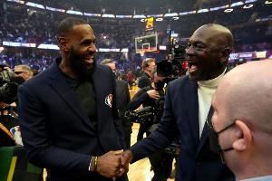 Ronnie谈2K最强球员:96乔丹、15老詹、02鲨鱼、16库里或09科比
